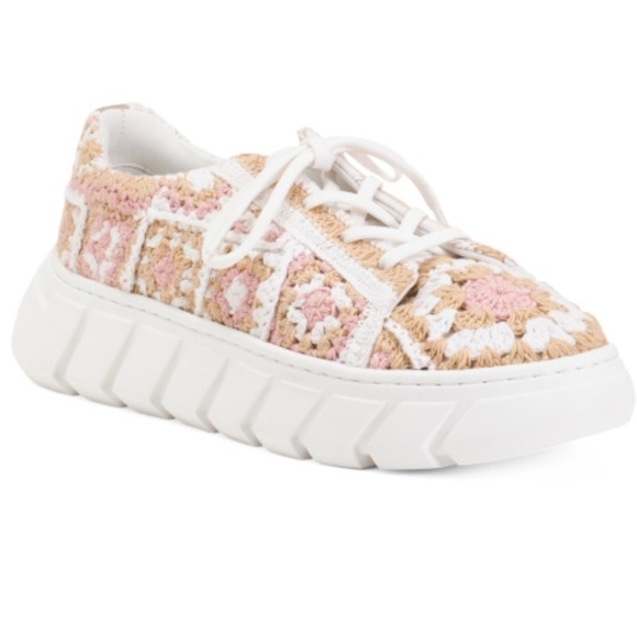 NWT FREE PEOPLE Catch Me If You Can Crochet Sneakers Cream/Pink Size EU39/US… - Picture 6 of 8